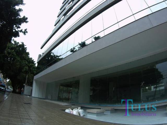Edificio en renta en zona 10 - Image 2
