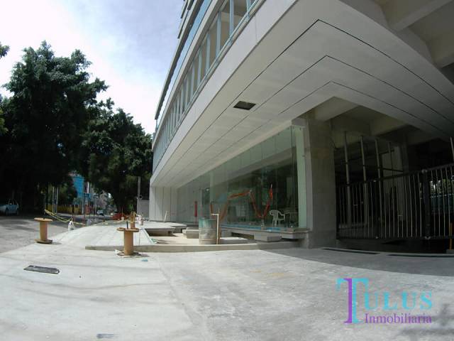 Edificio en renta en zona 10 - Image 5