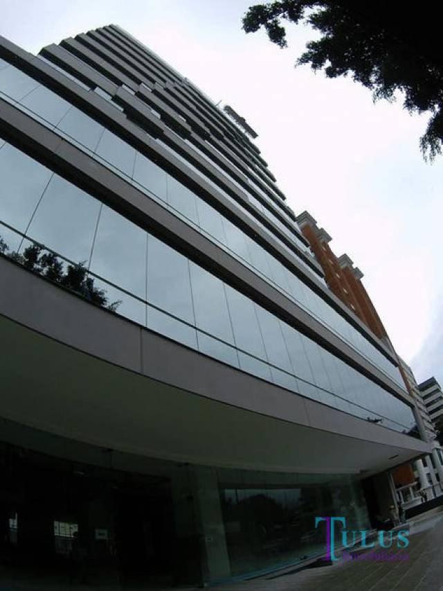 Edificio en renta en zona 10 - Miniatura 6