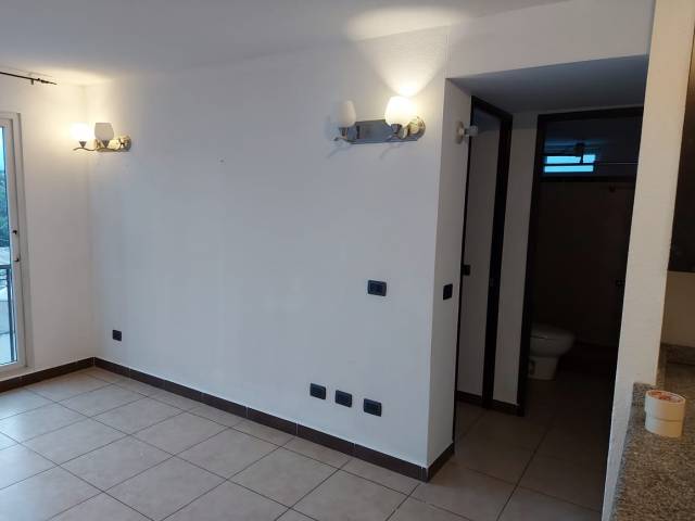 Renta Apartamento en zona 11 en Torre Mariscal - Image 3