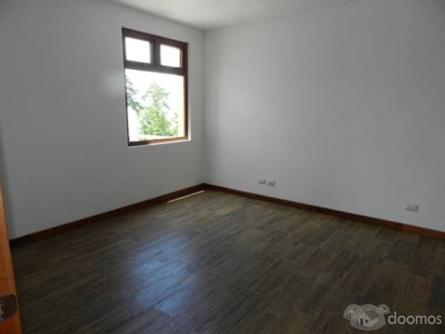 Casa en alquiler, 4 habitaciones en Km 12 CES - Miniatura 4