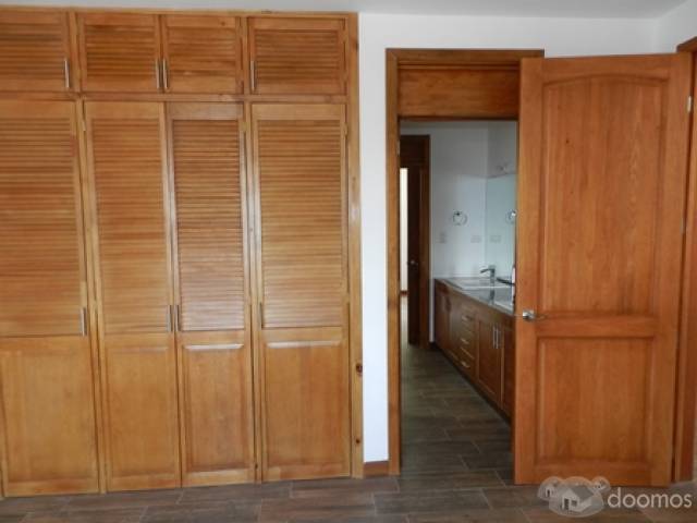 Casa en alquiler, 4 habitaciones en Km 12 CES - Miniatura 5