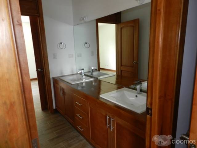 Casa en alquiler, 4 habitaciones en Km 12 CES - Miniatura 6
