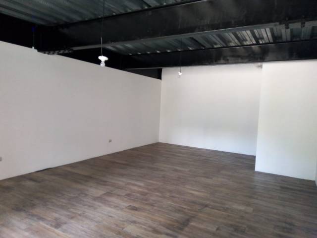 Alquiler local zona 10 - Miniatura 2