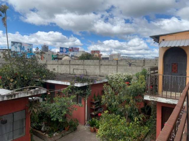 CityMax Antigua renta casa amplia en Chimaltenango - Miniatura 3