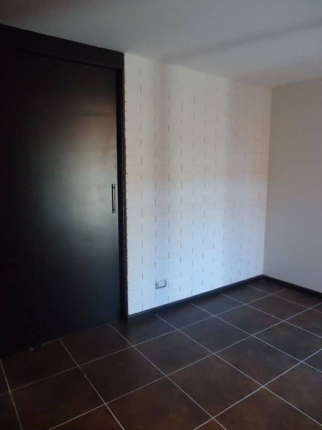 Alquiler Apartamento en zona 10 - Miniatura 3