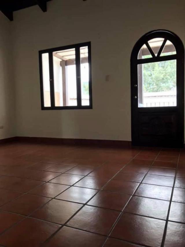 CityMax Antigua vende casa en residencial de Antigua Guatemala - Image 3