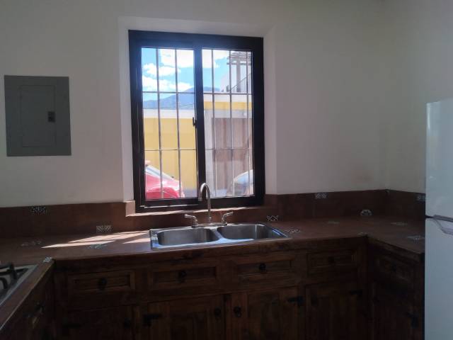 CityMax Antigua renta casa en Barrio Las Campanas - Image 2