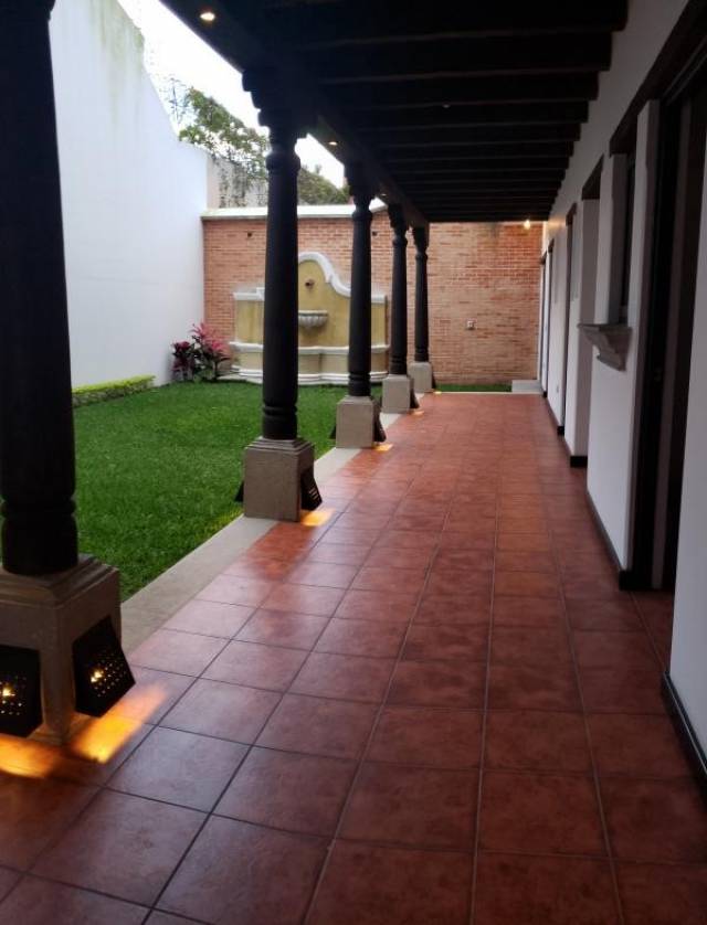 CityMax Antigua Venta casa cerca al casco de Antigua Guatemala - Image 2
