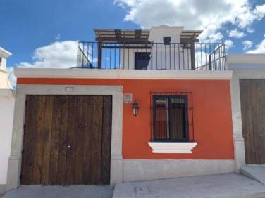 CityMax Antigua renta casa en Barrio Las Campanas - Image 1