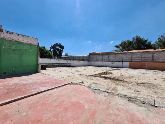 CityMax Antigua renta terreno amplio en Antigua Guatemala - Miniatura 3