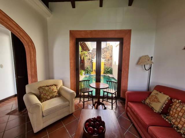 CityMax Antigua vende casa en residencial de Ciudad Vieja - Miniatura 8