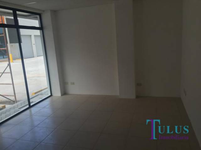 Ofibodega en renta en zona 18 - Image 3