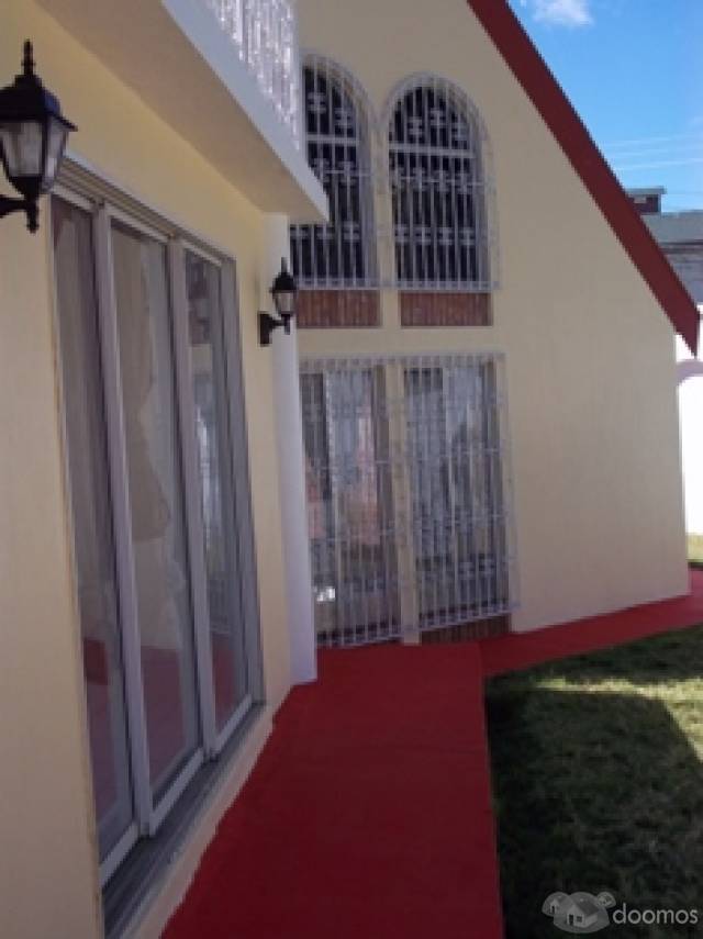 VENDO HERMOSA CASA CON GRAN TERENO - Image 4