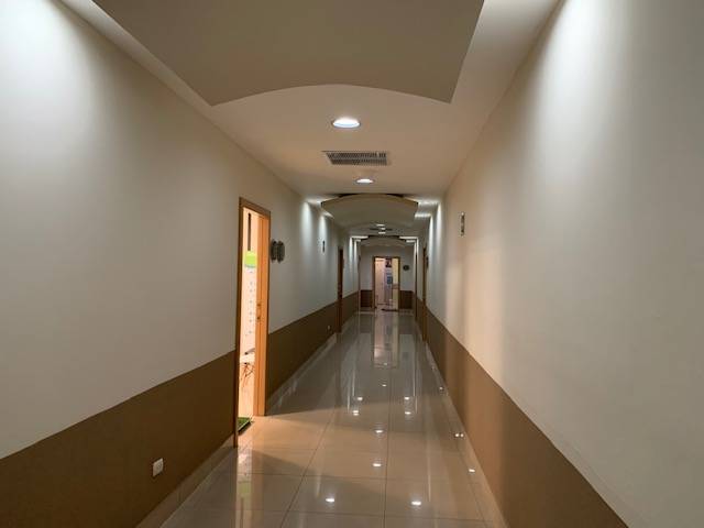 Renta Oficina en Sixtino zona 10 - Miniatura 4