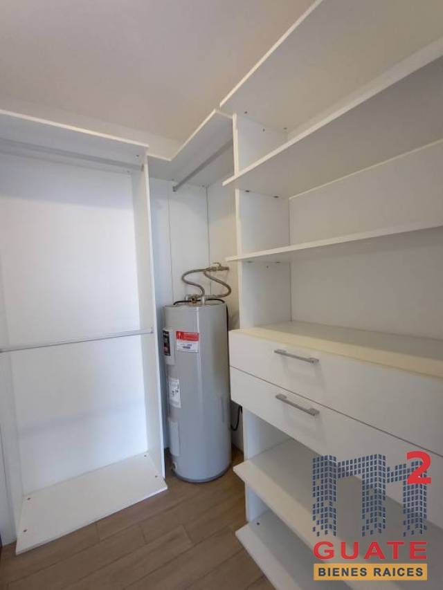 Apartamento de 82.76 m2 de construcción en Venta, Zona 15 - Image 5