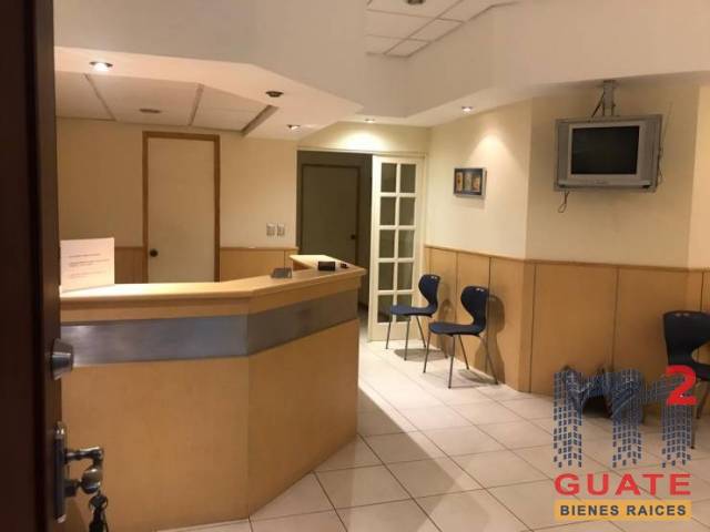 Oficina de 23 m2 de construcción en Renta, Zona 10 - Image 1