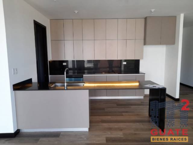 Apartamento de 142 m2 de construcción en Venta, Zona 14 - Miniatura 9
