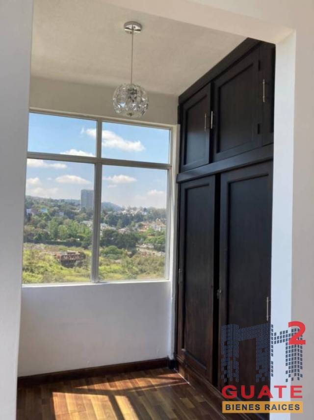 Apartamento de 140 m2 de construcción en Renta, Zona 15 - Miniatura 3