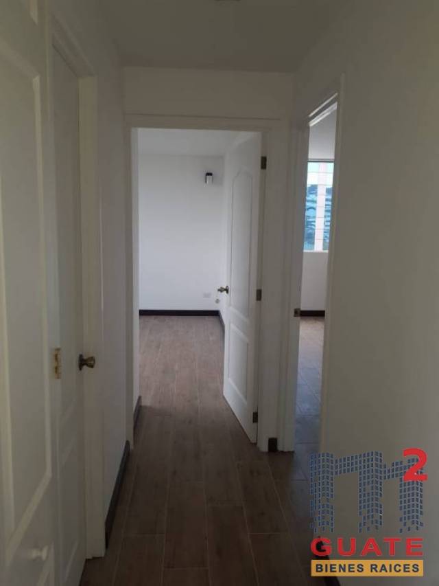 Apartamento de 76 m2 de construcción en Renta, Zona 14 - Image 5