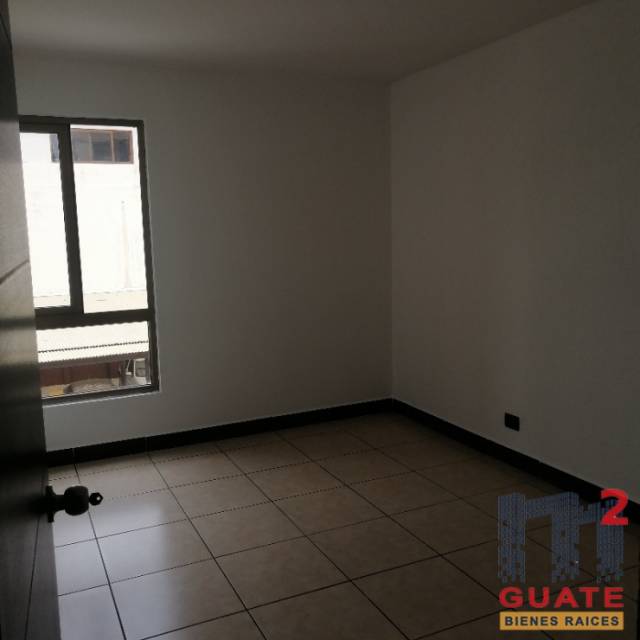 Apartamento de 89 m2 de construcción en Renta, Zona 11 - Miniatura 7
