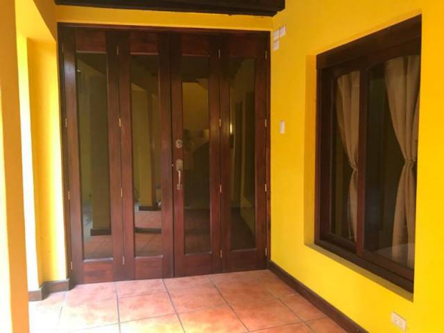 CityMax Antigua renta casa amplia en Jocotenango Sacatepéquez - Miniatura 3