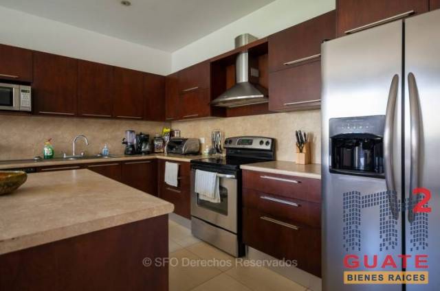 Apartamento de 228 m2 de construcción en Renta, Zona 14 - Image 3