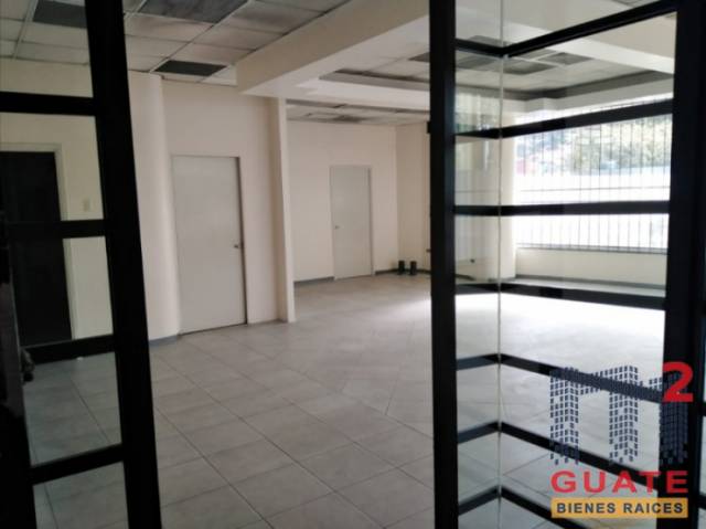 Local de 220.75 m2 de construcción en Venta, Zona 12 - Image 4