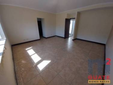 Casa de 242.36 m2 de construcción, en Venta Fraijanes - Image 1