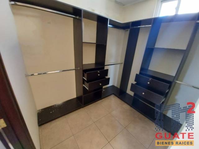 Casa de 242.36 m2 de construcción, en Venta Fraijanes - Image 4