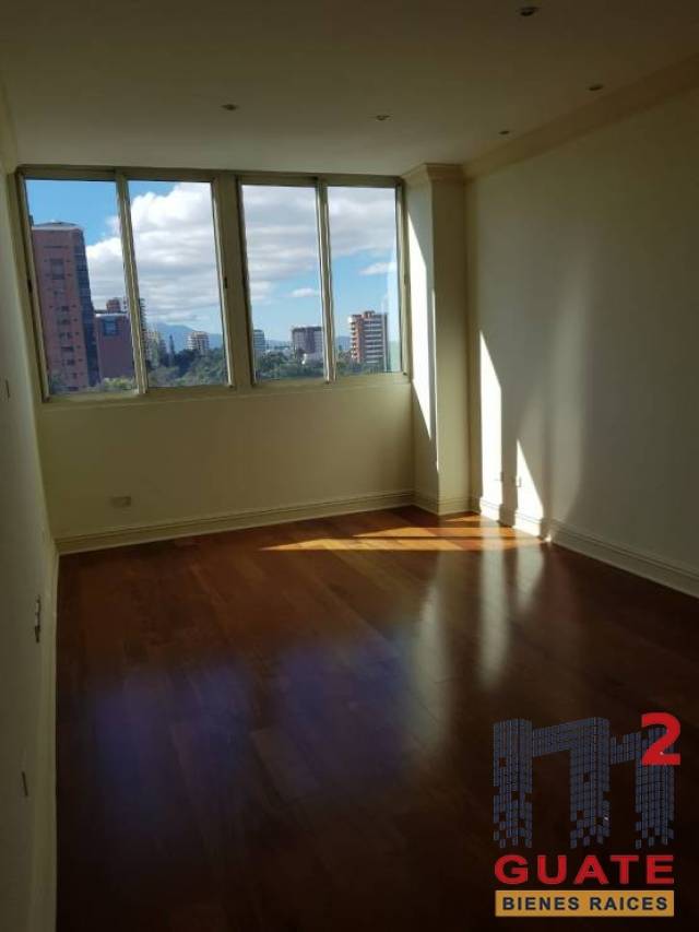 Apartamento de 269 m2 de construcción en Renta, Zona 14 - Image 4