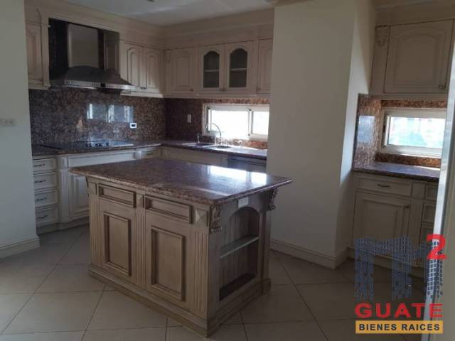 Apartamento de 318 m2 de construcción en Venta, Zona 14 - Miniatura 6