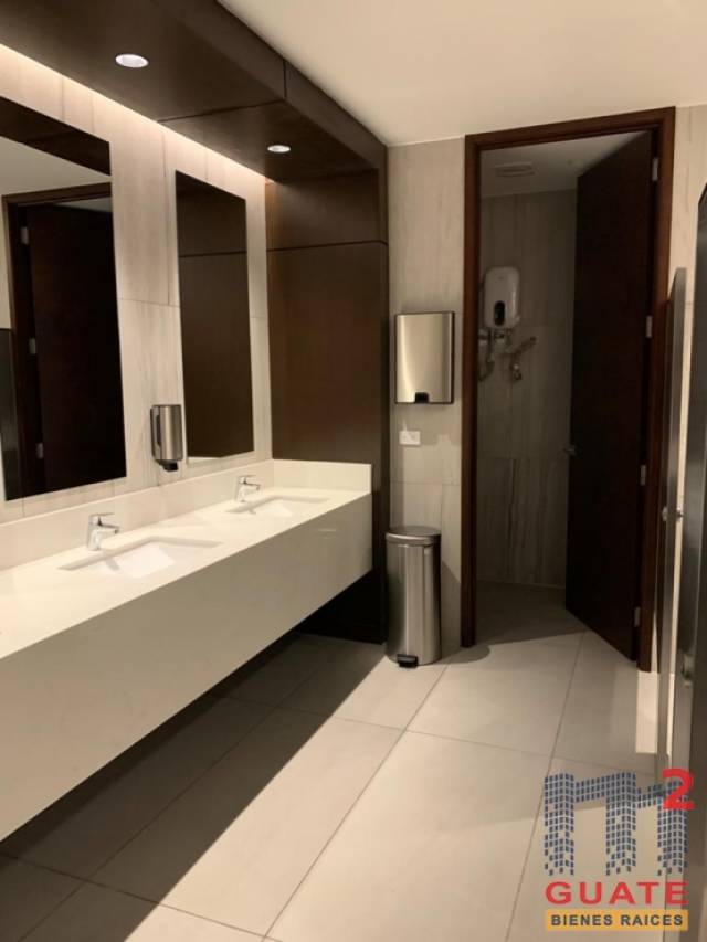 Apartamento de 250 m2 de construcción en Renta, Zona 14 - Miniatura 7