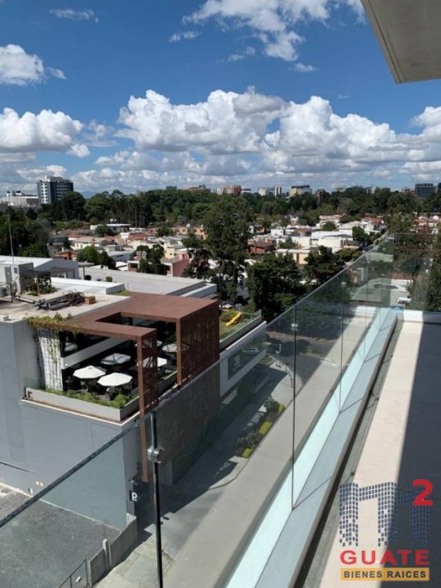Apartamento de 250 m2 de construcción en Renta, Zona 14 - Miniatura 13