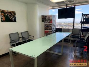 Oficina de 346 m2 de construcción en Venta, Zona 11 - Image 1