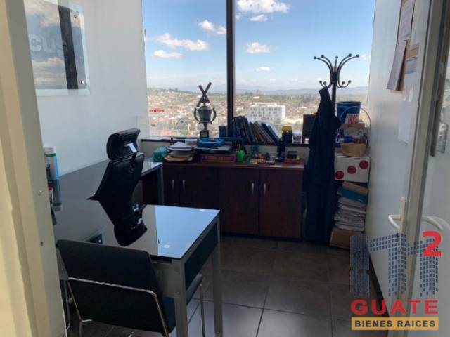Oficina de 346 m2 de construcción en Venta, Zona 11 - Miniatura 8