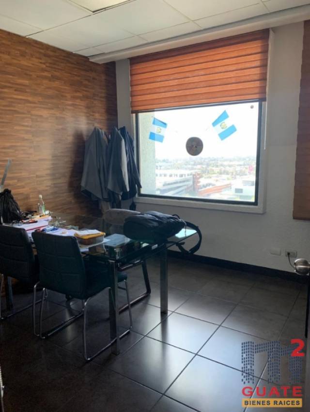 Oficina de 346 m2 de construcción en Venta, Zona 11 - Miniatura 9