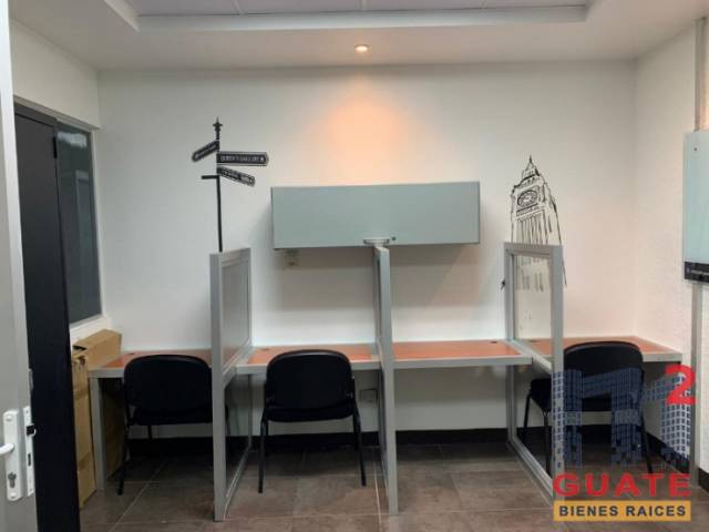 Oficina de 346 m2 de construcción en Renta, Zona 11 - Miniatura 7