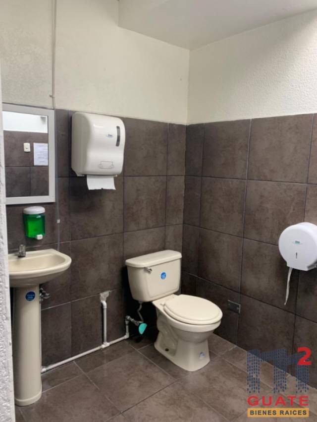 Oficina de 346 m2 de construcción en Renta, Zona 11 - Miniatura 10