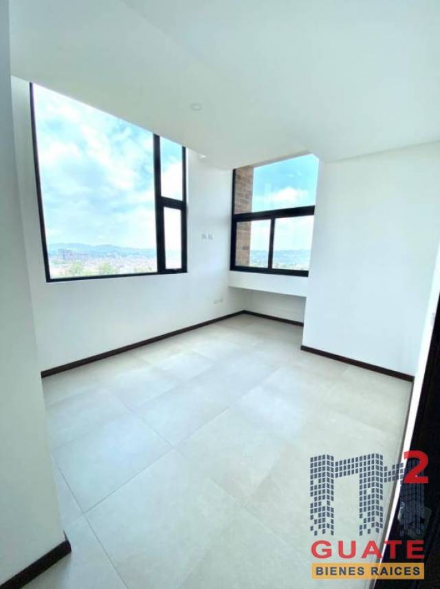 Apartamento de 98 m2 de construcción en Renta, Zona 10 - Image 3