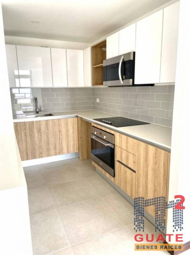 Apartamento de 98 m2 de construcción en Renta, Zona 10 - Image 4