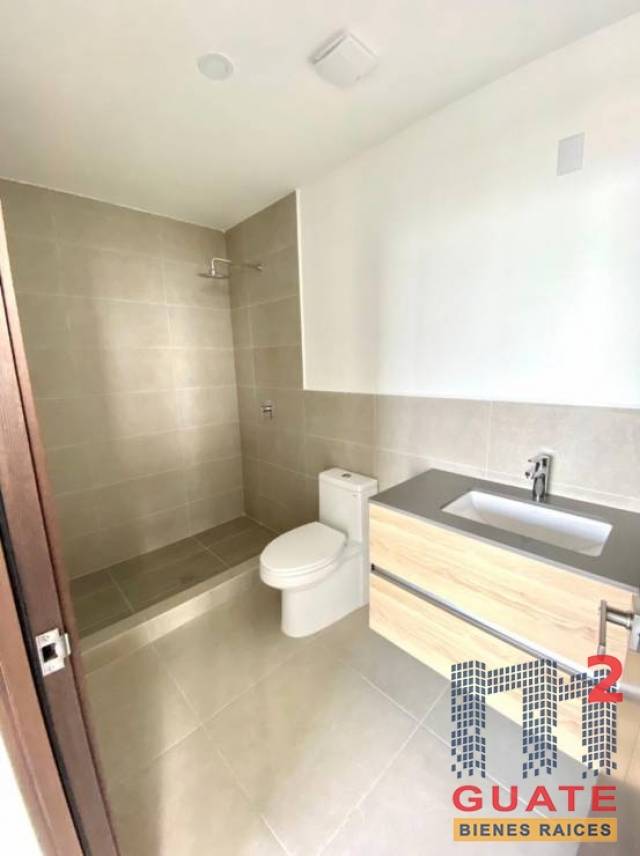 Apartamento de 98 m2 de construcción en Renta, Zona 10 - Miniatura 9
