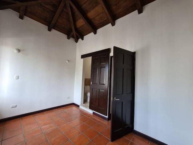 CityMax Antigua vende loft en residencial de San Pedro Las Huertas - Image 5