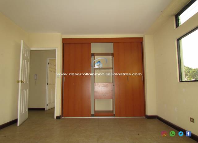 APARTAMENTO EN RENTA ZONA 10 SECTOR CENTRO MEDICO - Miniatura 5