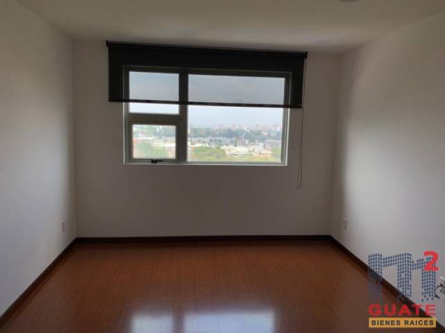 Apartamento de 257 m2 de construcción en Renta, Zona 15 - Miniatura 3
