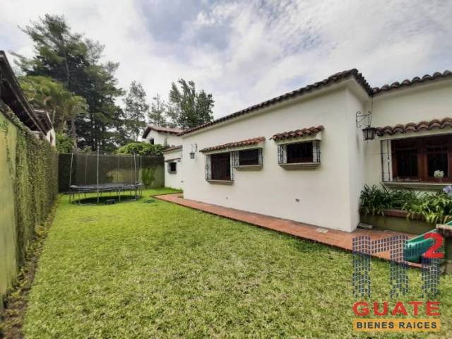 Casa de 302 m2 de construcción, en Renta, Zona 15 - Miniatura 9