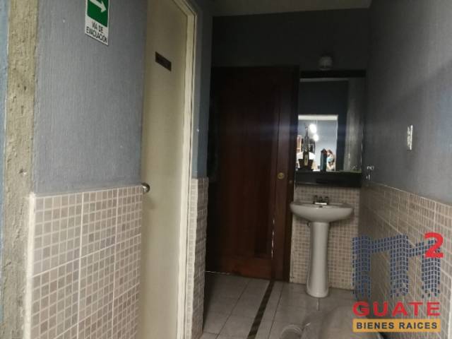 Casa de 399.9 m2 de construcción en Venta, Zona 13 - Miniatura 8