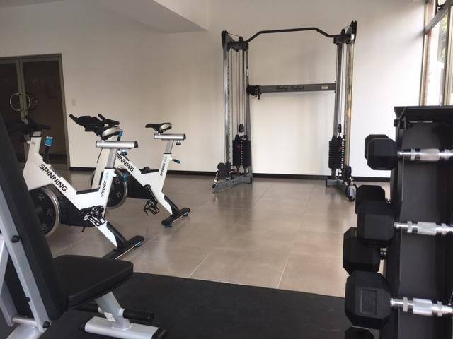 APARTAMENTO EN VENTA ZONA 10. - Image 4
