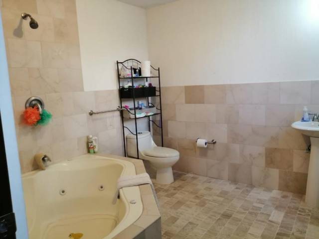 CityMax Antigua Casa en venta en Hojarascas Mixco Z. 1 - Miniatura 6
