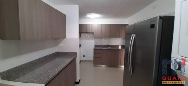 Apartamento de 138 m2 de construcción en Renta, Zona 10 - Image 4